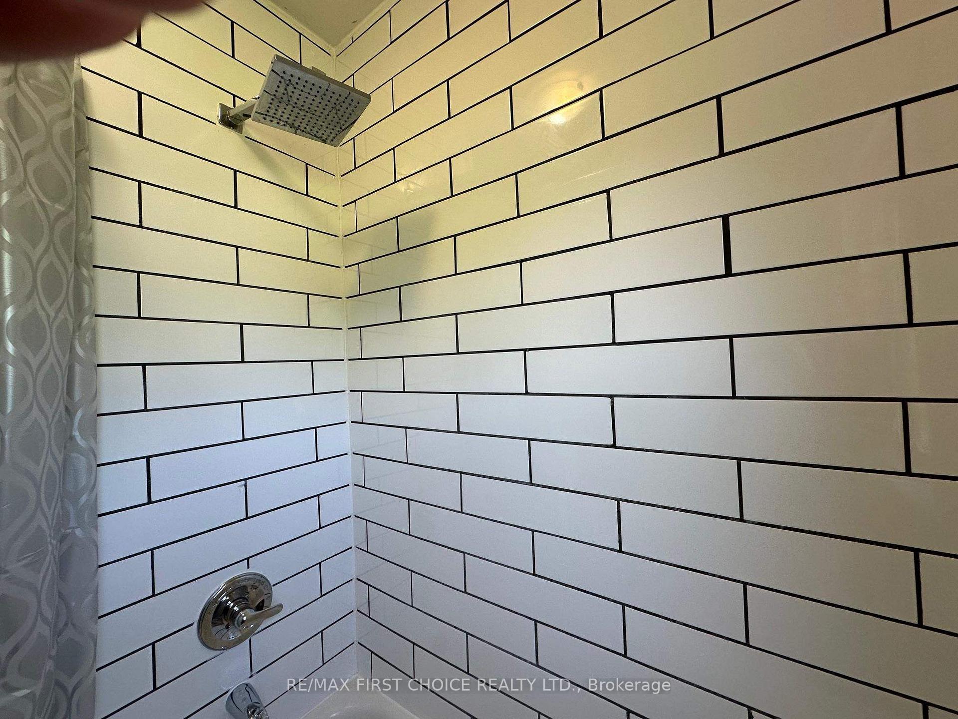 Photo 8 of 340 Hill Street S, Thunder Bay, Academy Heights — HOMEH