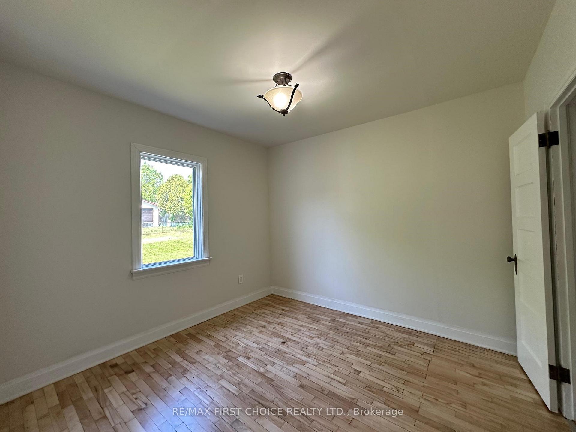 Photo 11 of 340 Hill Street S, Thunder Bay, Academy Heights — HOMEH