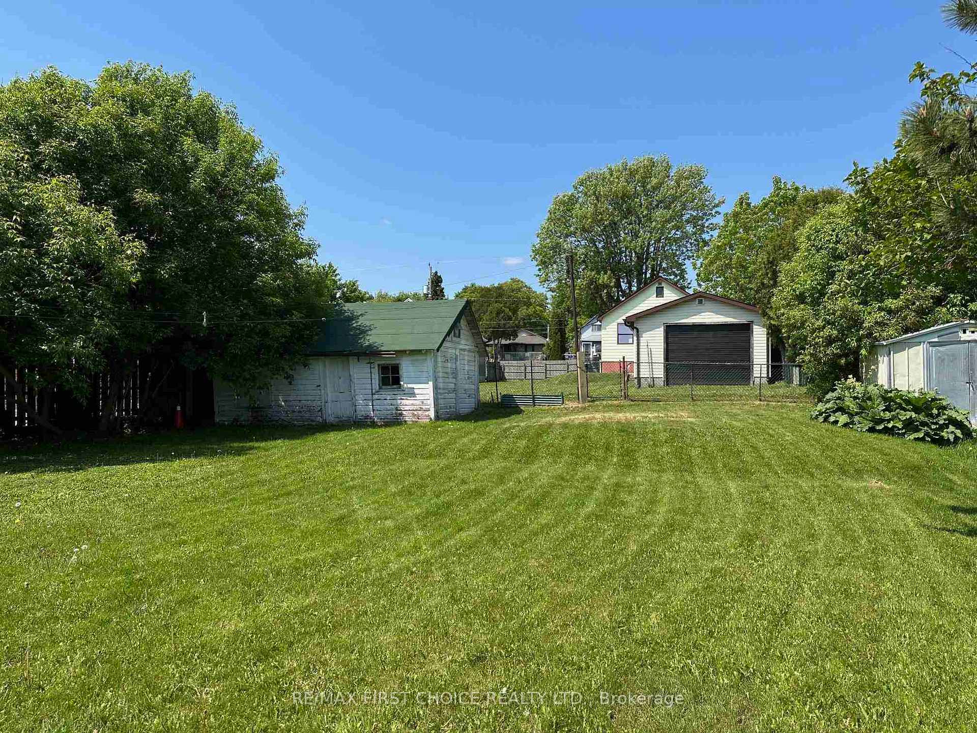 Photo 17 of 340 Hill Street S, Thunder Bay, Academy Heights — HOMEH