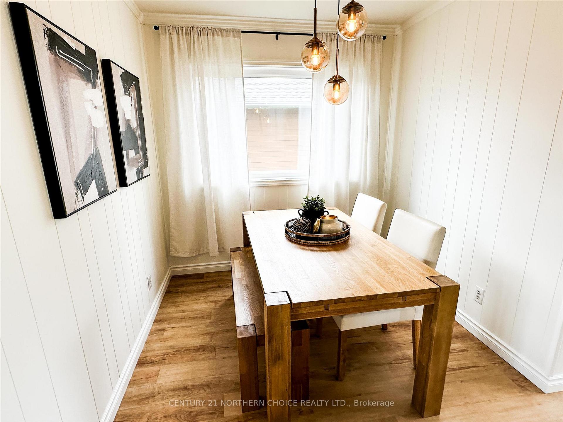 Photo 4 of 124 Dickenson Road, Red Lake — HOMEH