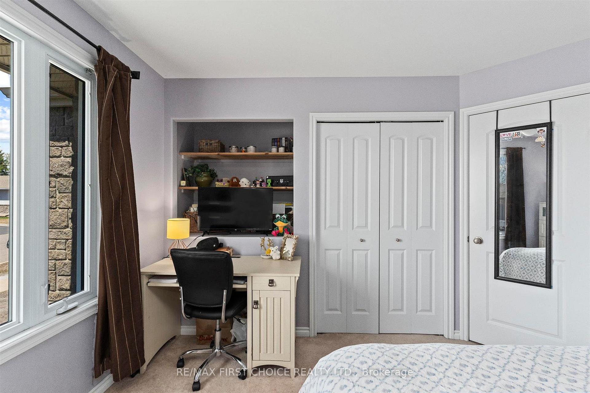 Photo 24 of 159 Saxon Drive, Thunder Bay, John Street North — HOMEH
