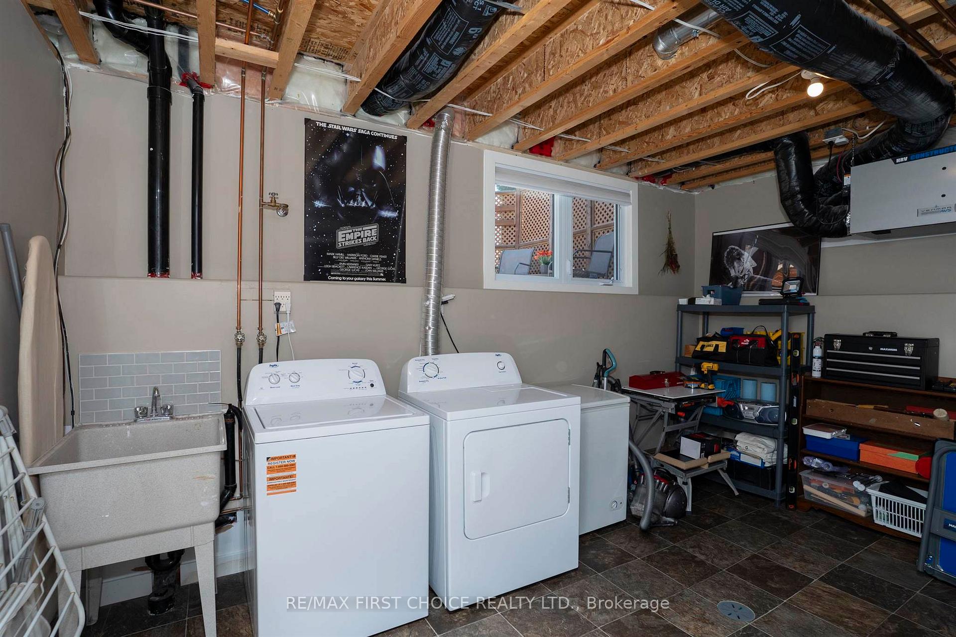Photo 36 of 159 Saxon Drive, Thunder Bay, John Street North — HOMEH
