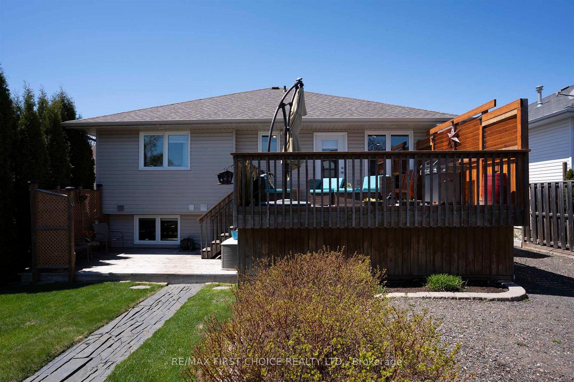 Photo 44 of 159 Saxon Drive, Thunder Bay, John Street North — HOMEH