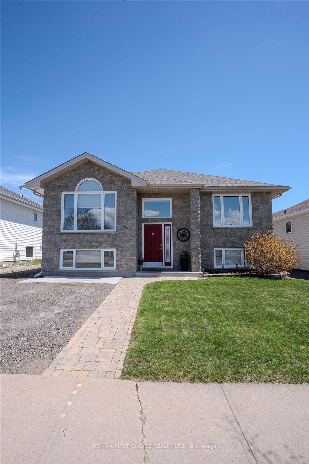 Photo 50 of 159 Saxon Drive, Thunder Bay, John Street North — HOMEH