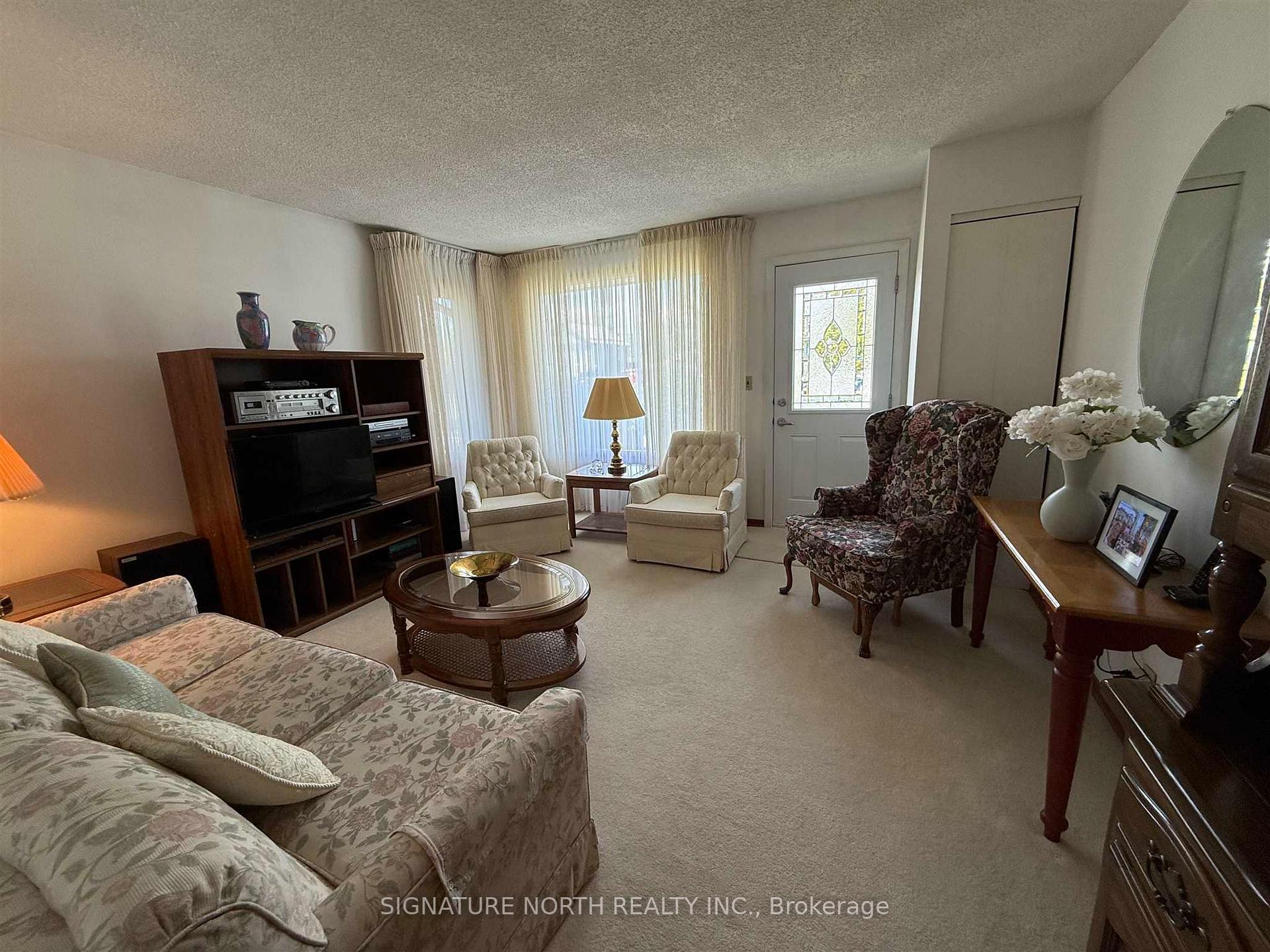 Photo 5 of 855 St. Clair Avenue, Thunder Bay, Shuniah — HOMEH