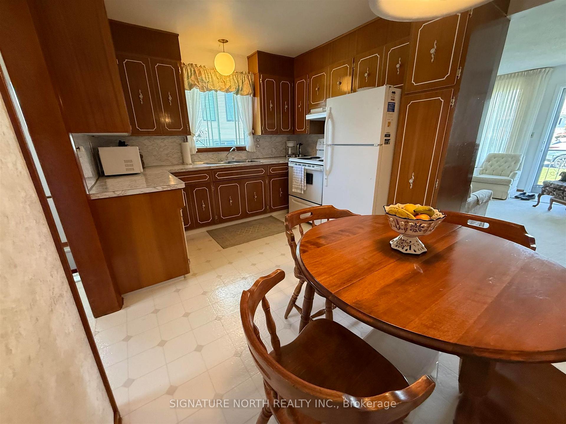 Photo 15 of 855 St. Clair Avenue, Thunder Bay, Shuniah — HOMEH