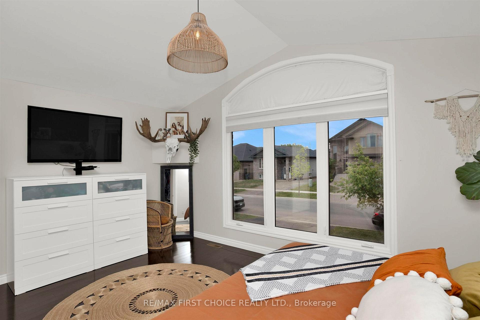Photo 13 of 470 Gemstone Drive, Thunder Bay, Dawson Heights — HOMEH