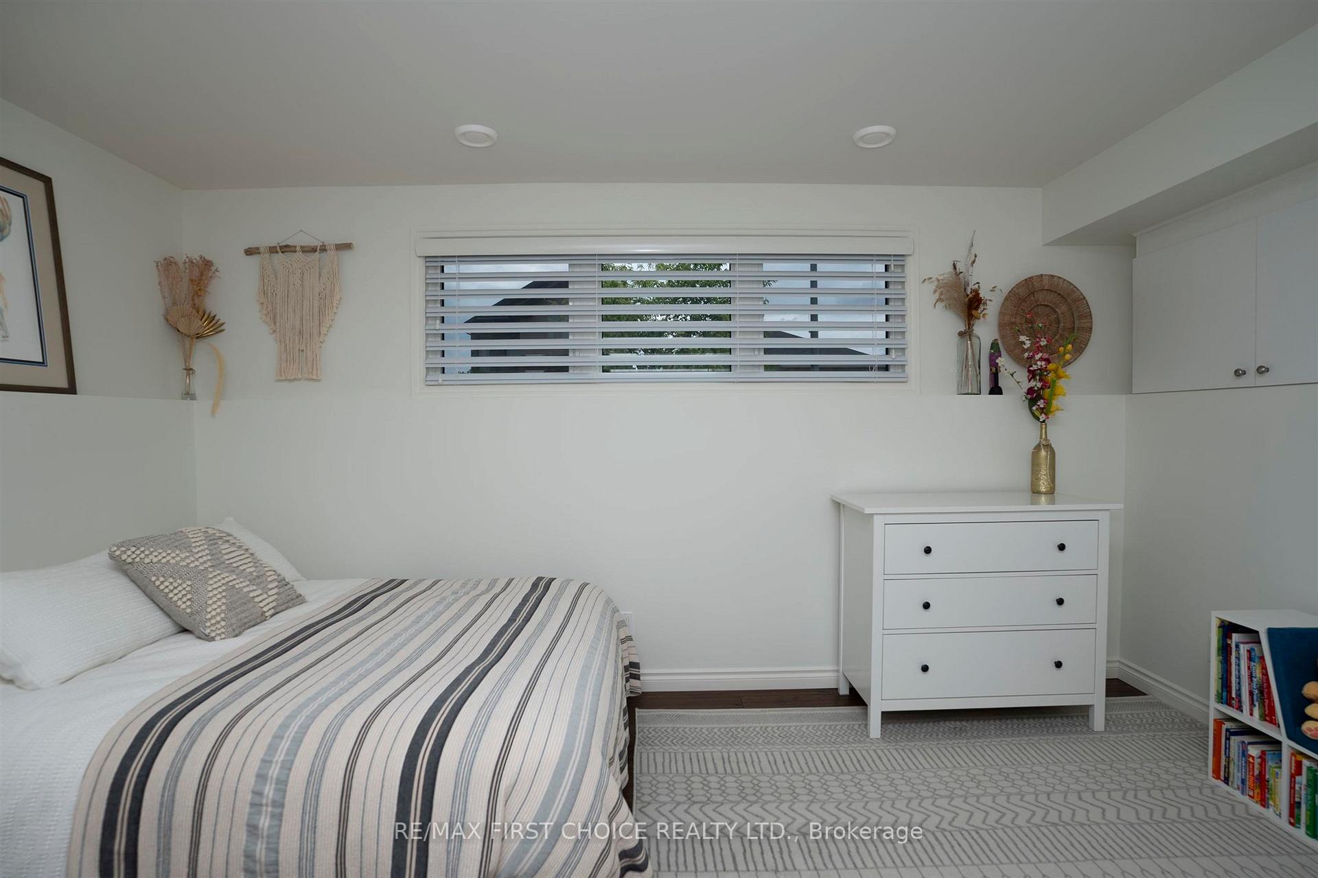 Photo 20 of 470 Gemstone Drive, Thunder Bay, Dawson Heights — HOMEH