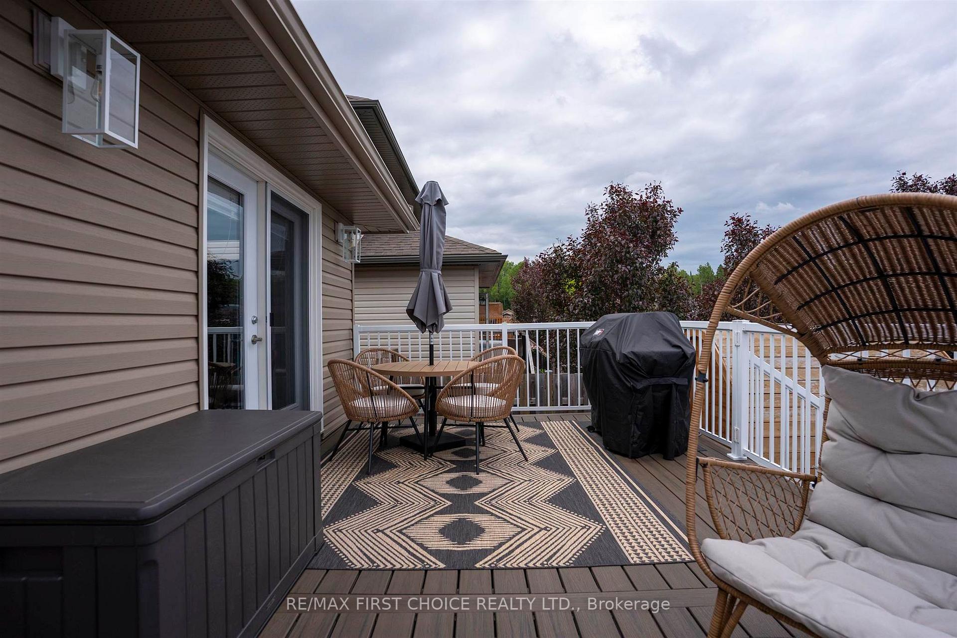Photo 24 of 470 Gemstone Drive, Thunder Bay, Dawson Heights — HOMEH