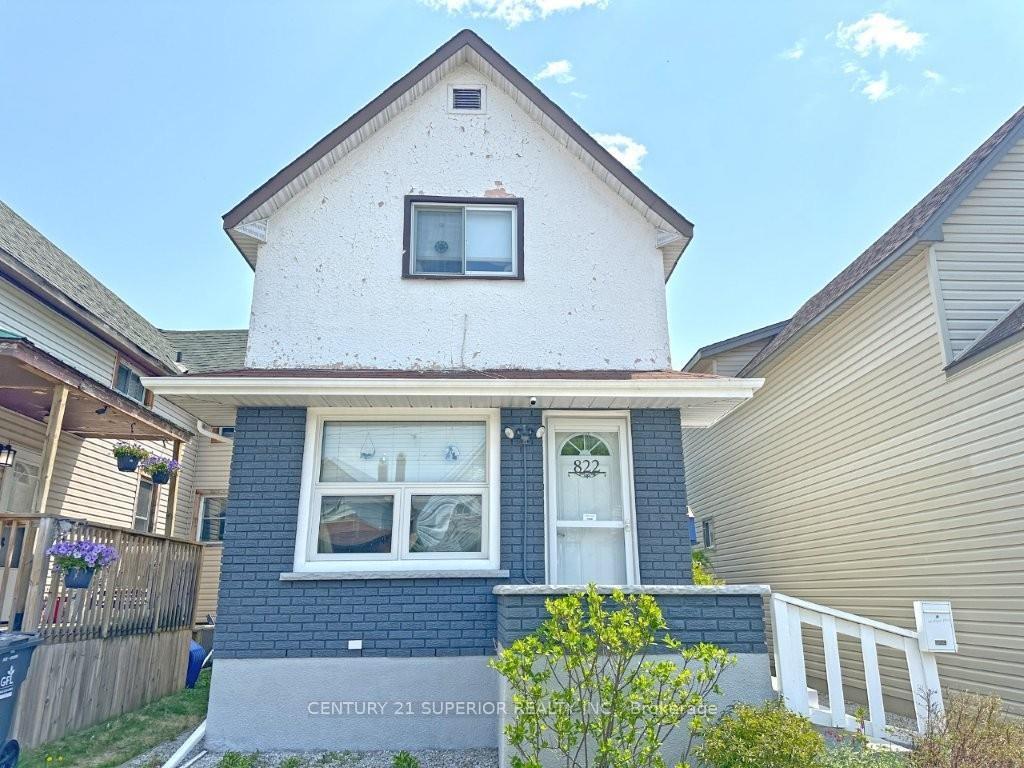 Photo 3 of 822 McIntosh Street, Thunder Bay, East End — HOMEH