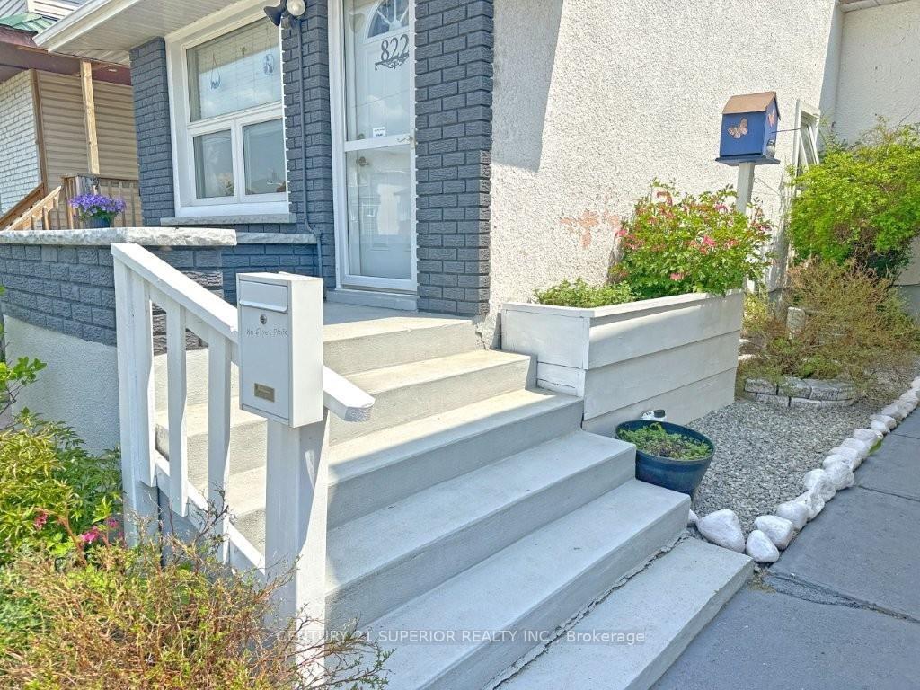 Photo 4 of 822 McIntosh Street, Thunder Bay, East End — HOMEH