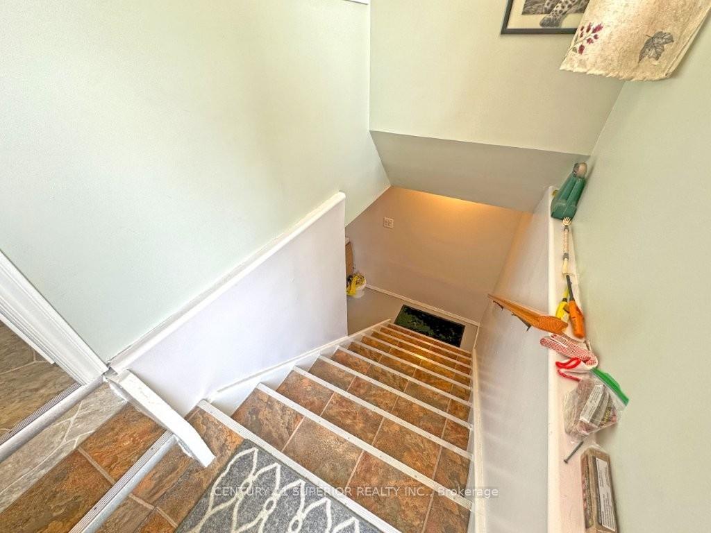 Photo 25 of 822 McIntosh Street, Thunder Bay, East End — HOMEH