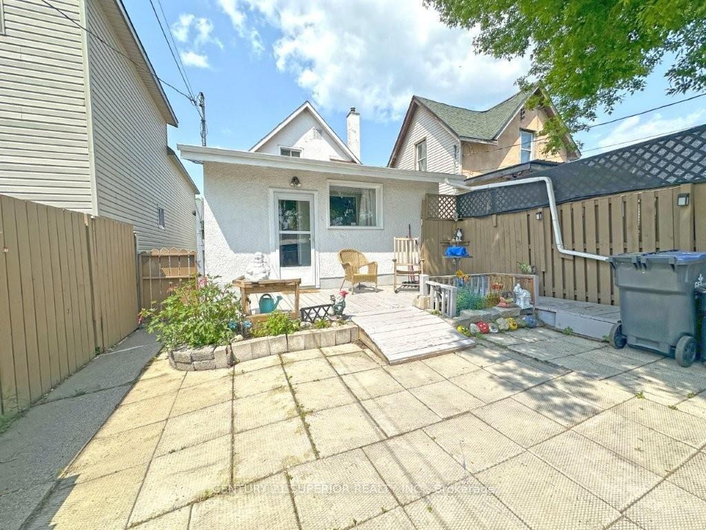 Photo 40 of 822 McIntosh Street, Thunder Bay, East End — HOMEH