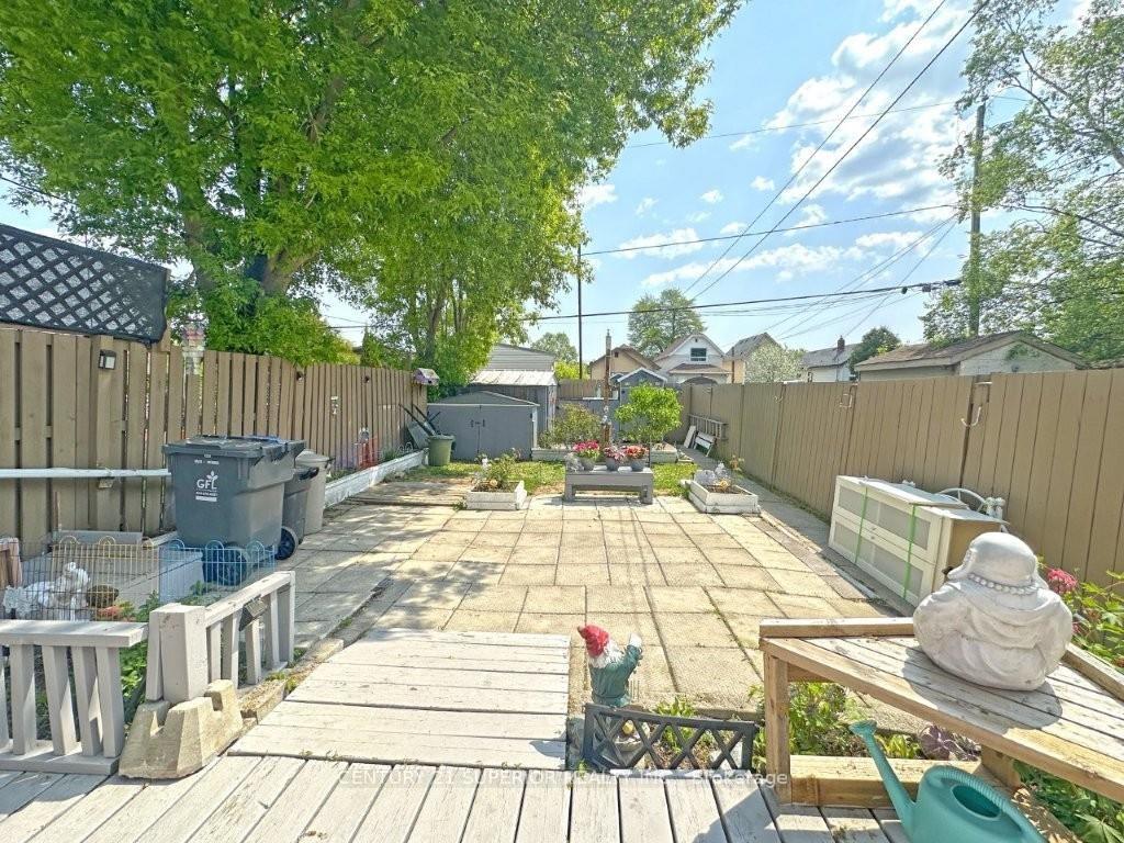 Photo 41 of 822 McIntosh Street, Thunder Bay, East End — HOMEH