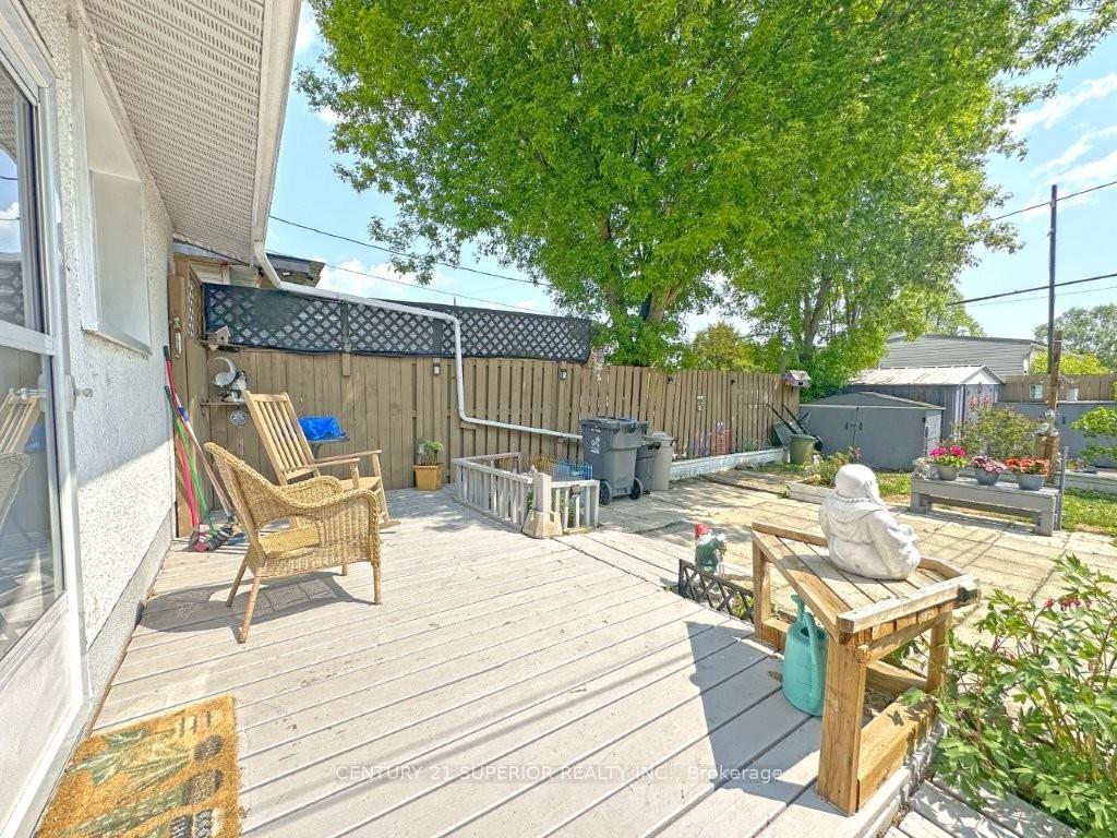 Photo 44 of 822 McIntosh Street, Thunder Bay, East End — HOMEH