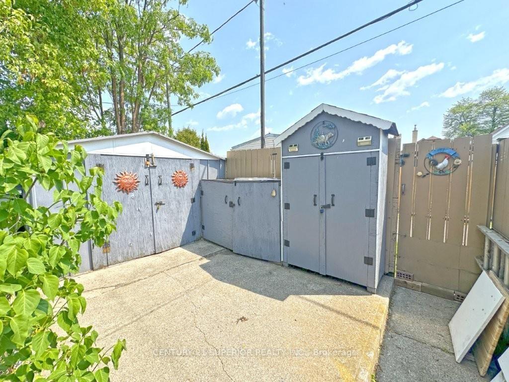Photo 49 of 822 McIntosh Street, Thunder Bay, East End — HOMEH