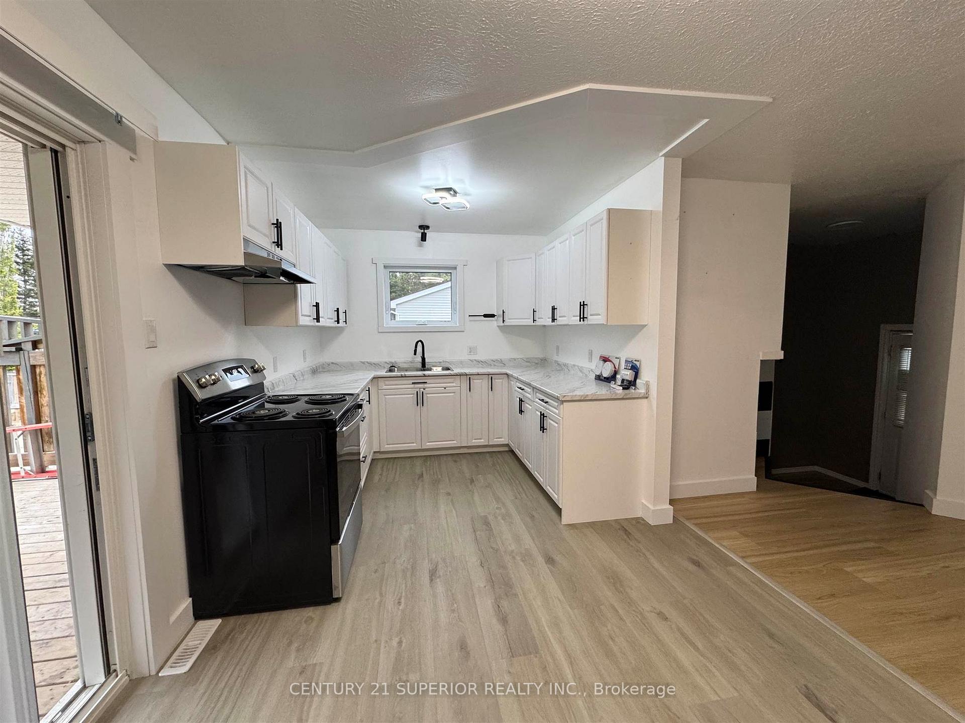 Photo 5 of 58 Hemlo Drive, Marathon — HOMEH