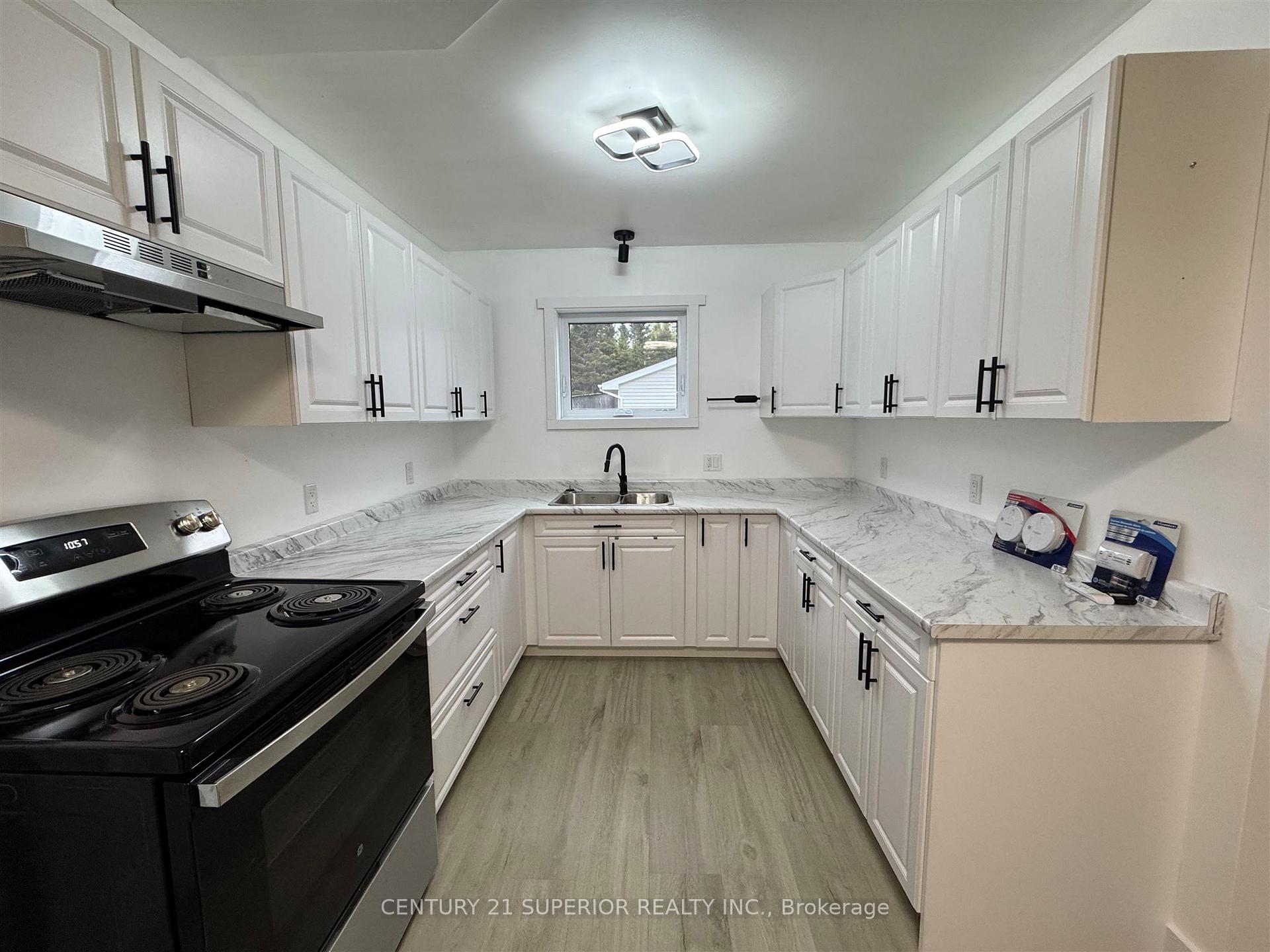 Photo 7 of 58 Hemlo Drive, Marathon — HOMEH