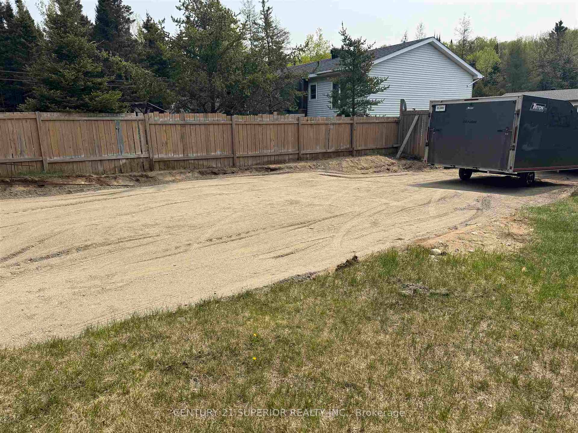 Photo 30 of 58 Hemlo Drive, Marathon — HOMEH