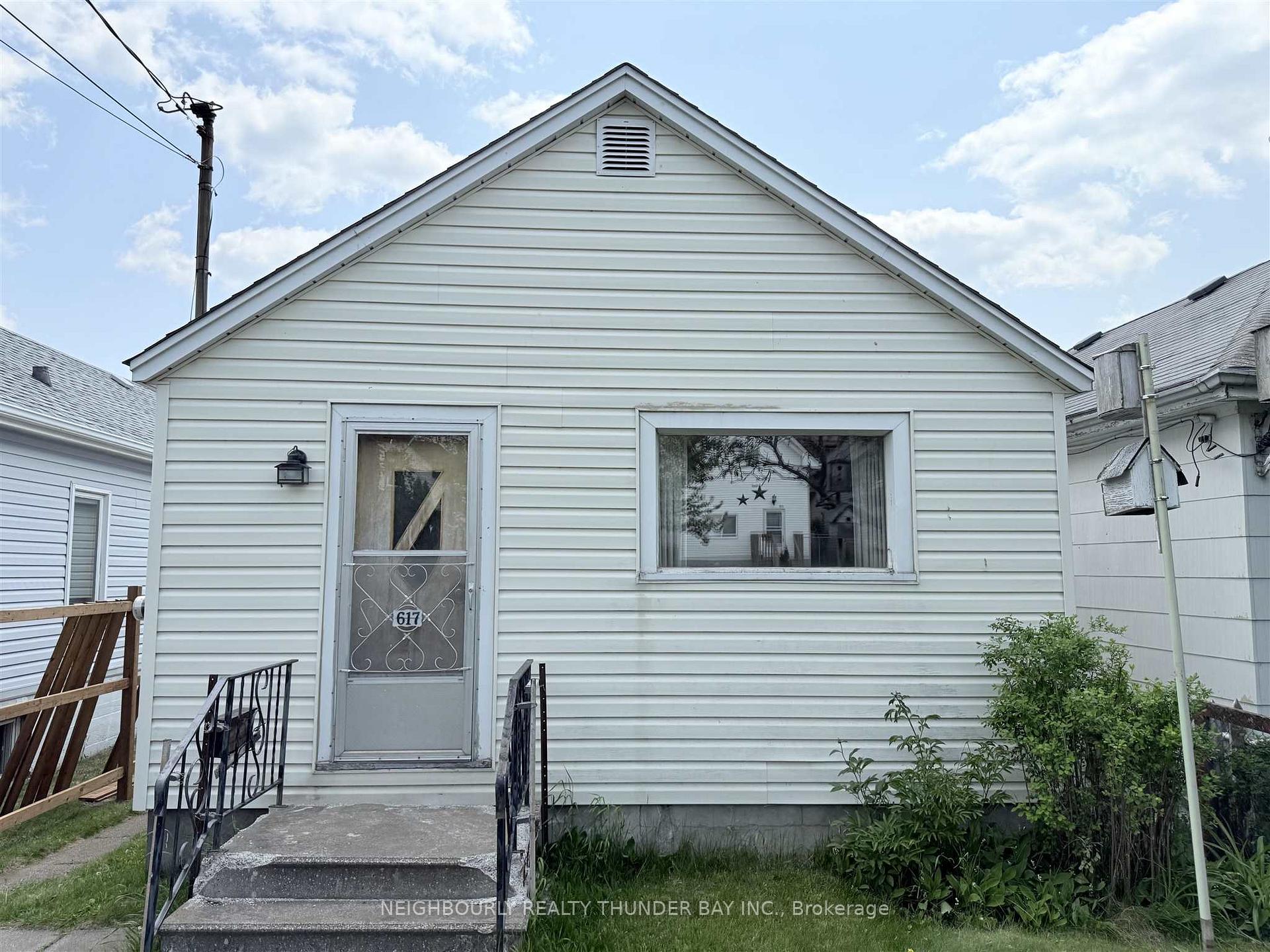 Photo 1 of 617 Helen Street, Thunder Bay, Court / Cumberland — HOMEH