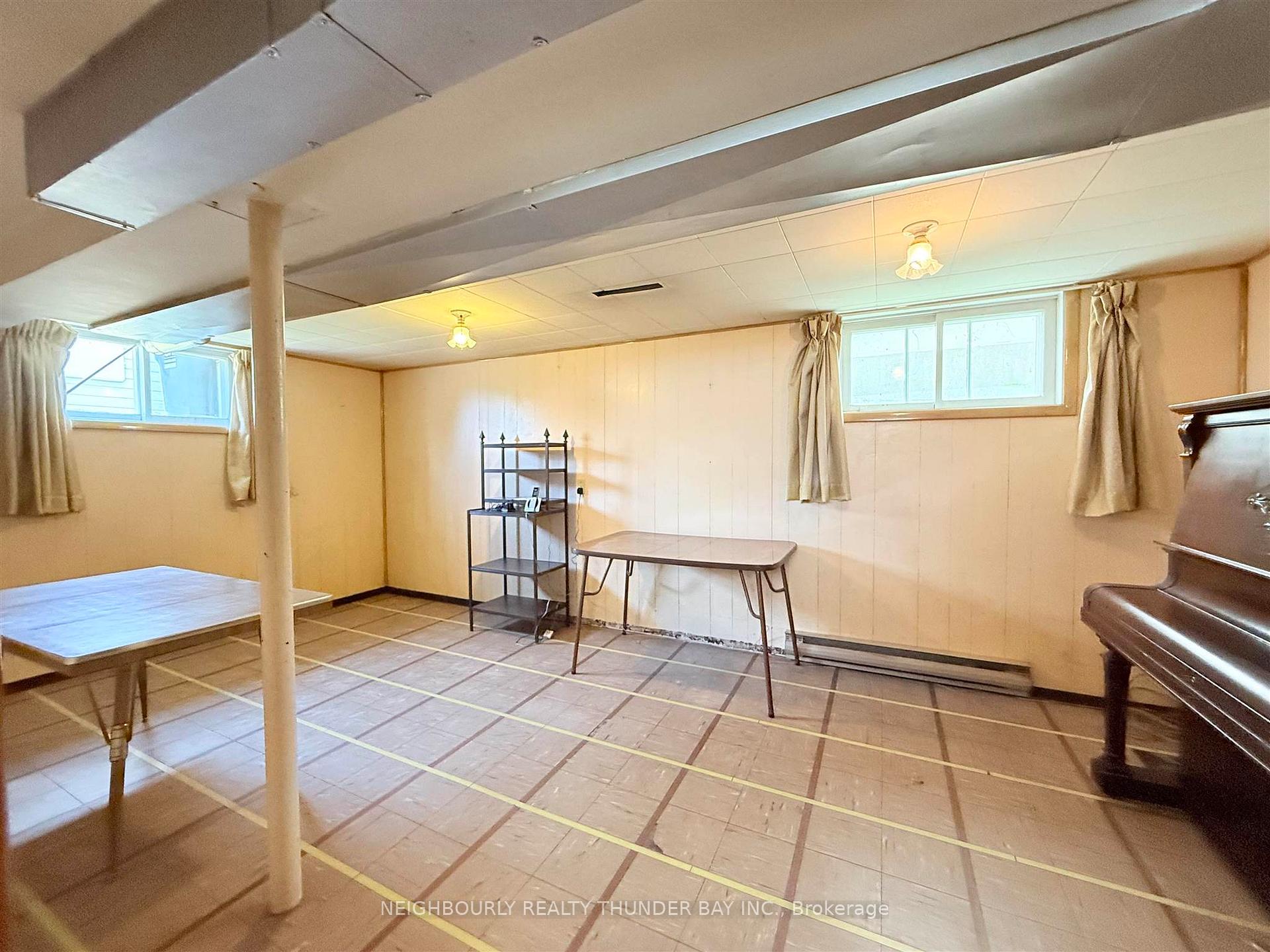 Photo 14 of 617 Helen Street, Thunder Bay, Court / Cumberland — HOMEH