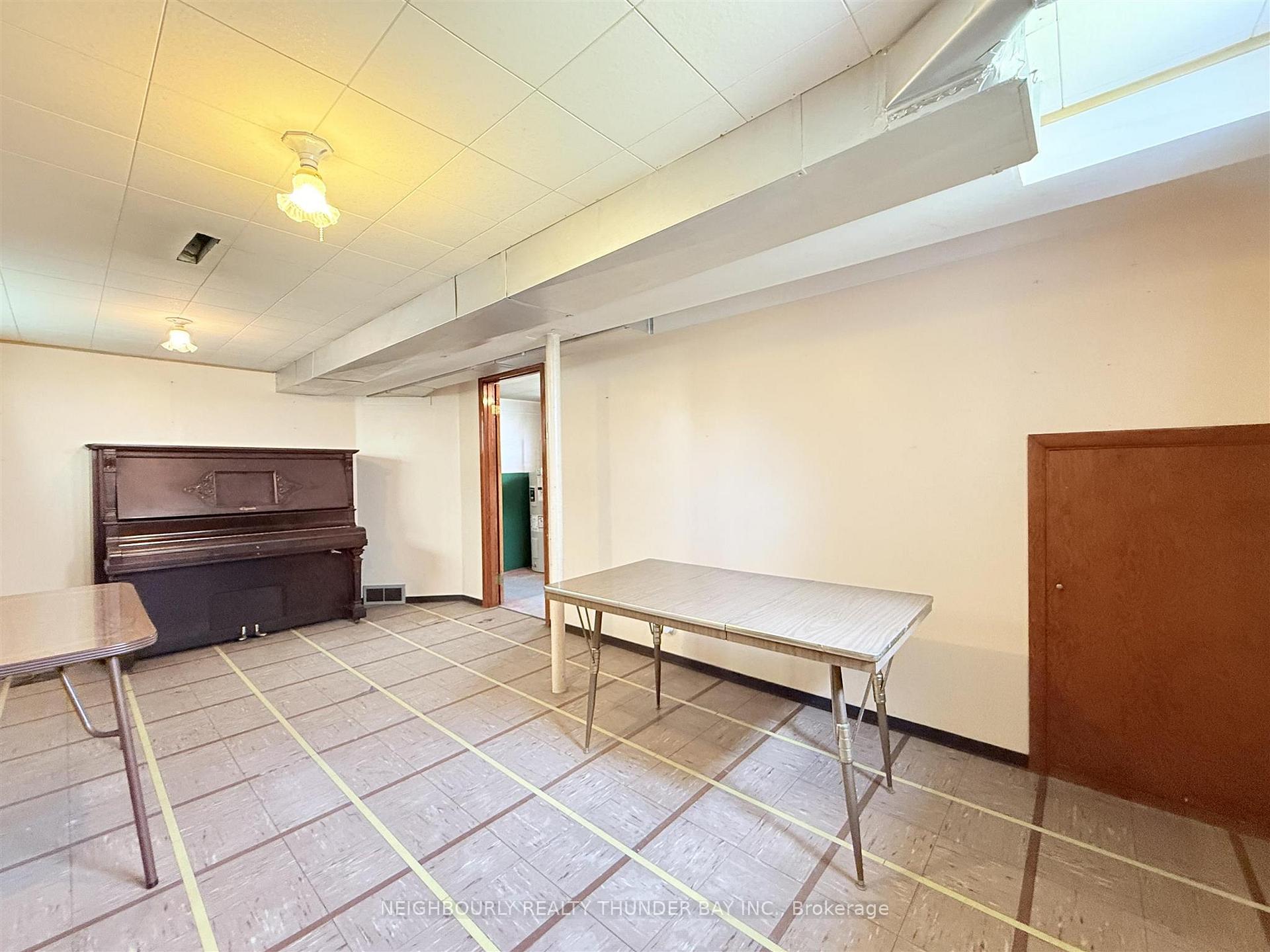 Photo 15 of 617 Helen Street, Thunder Bay, Court / Cumberland — HOMEH