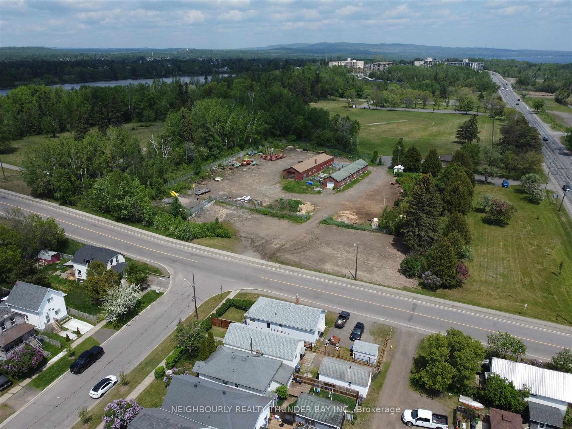 Photo 25 of 617 Helen Street, Thunder Bay, Court / Cumberland — HOMEH