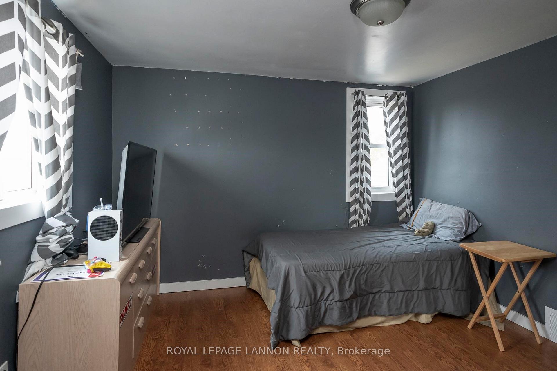 Photo 20 of 455 Leslie Avenue, Thunder Bay, Current River — HOMEH