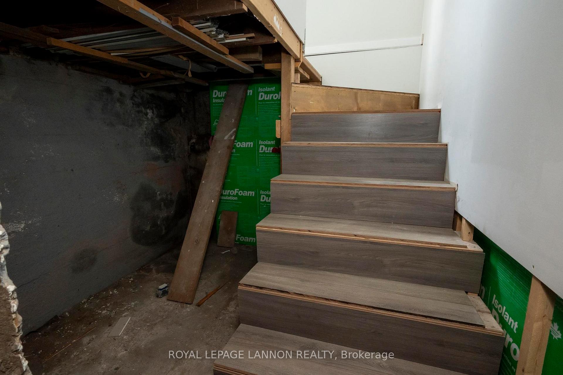 Photo 32 of 455 Leslie Avenue, Thunder Bay, Current River — HOMEH