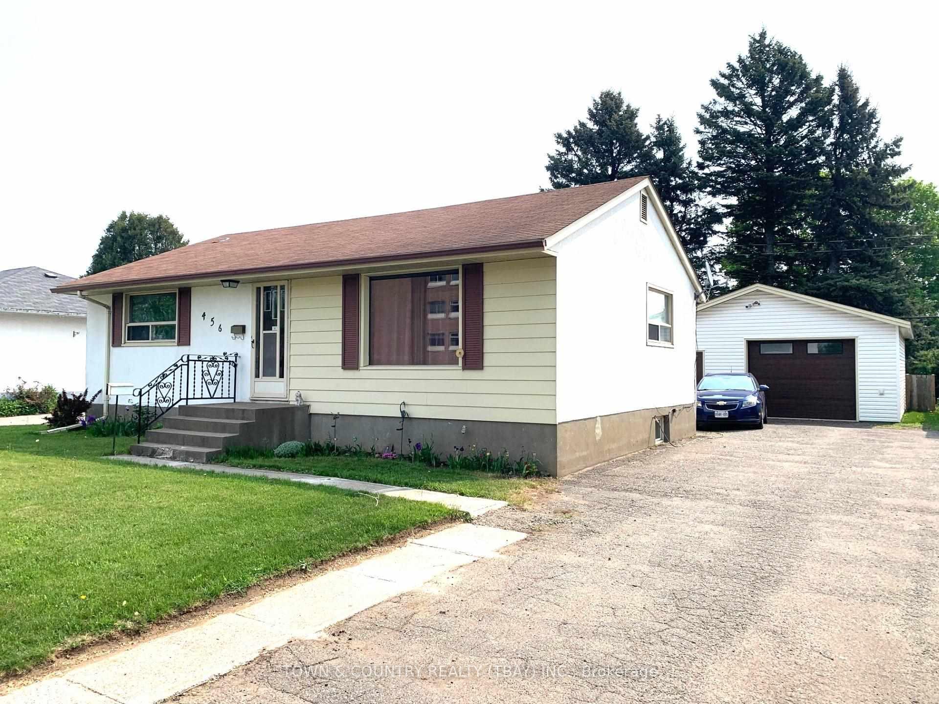 Photo 1 of 456 James St S, Thunder Bay, Green Acres — HOMEH