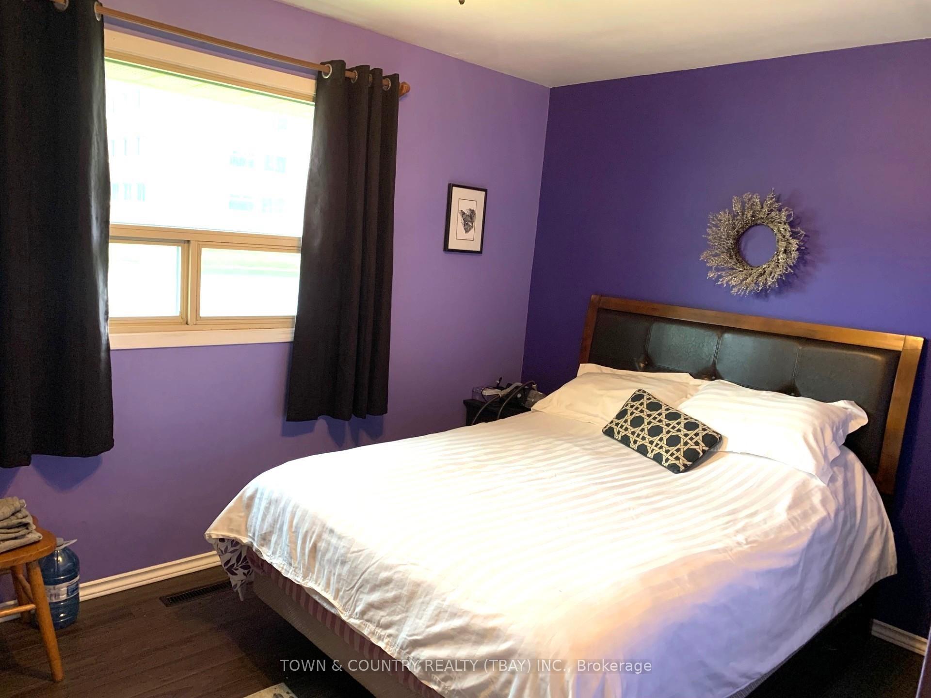Photo 5 of 456 James St S, Thunder Bay, Green Acres — HOMEH