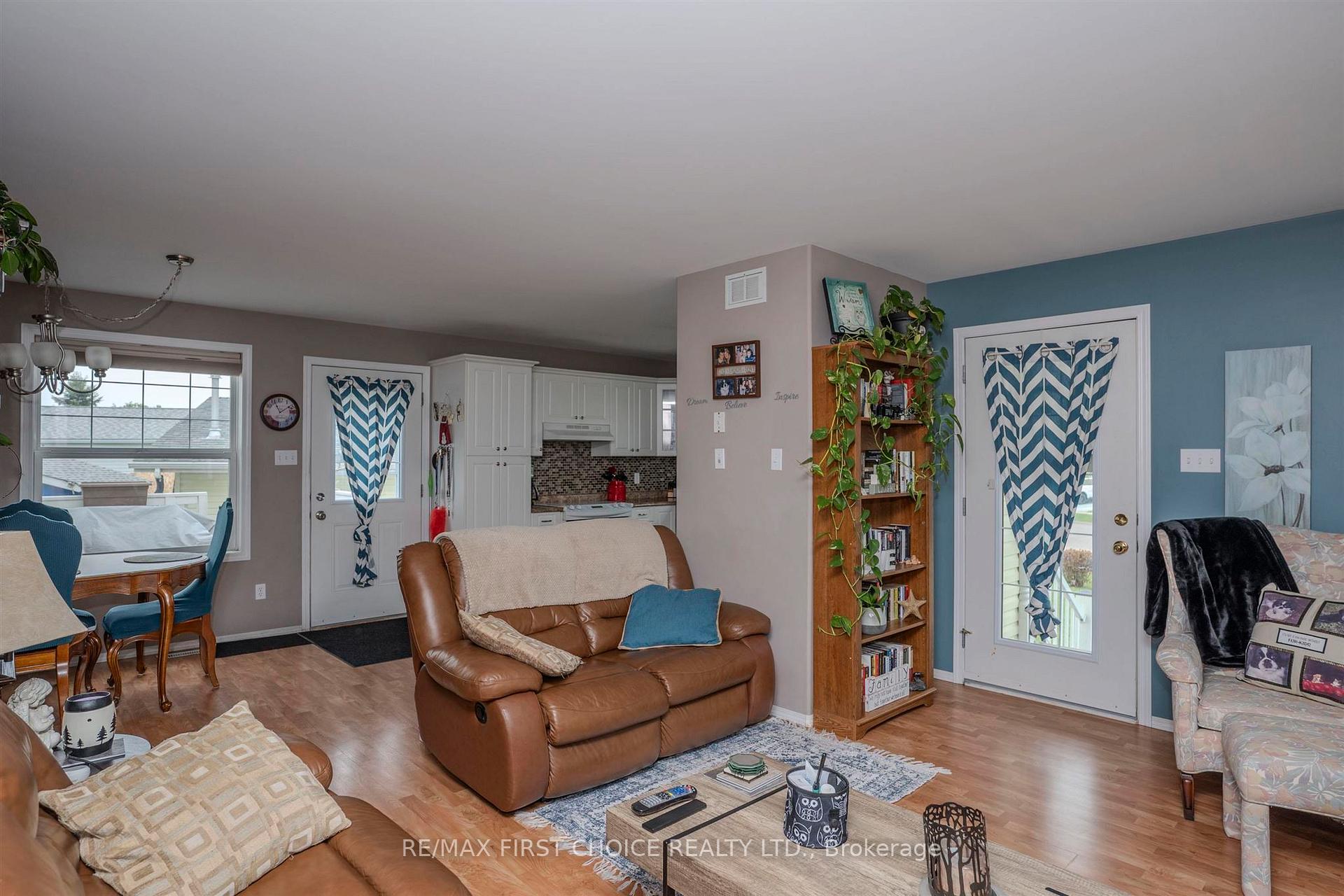 Photo 17 of 301 Caribou Crescent, Thunder Bay, Parkdale — HOMEH