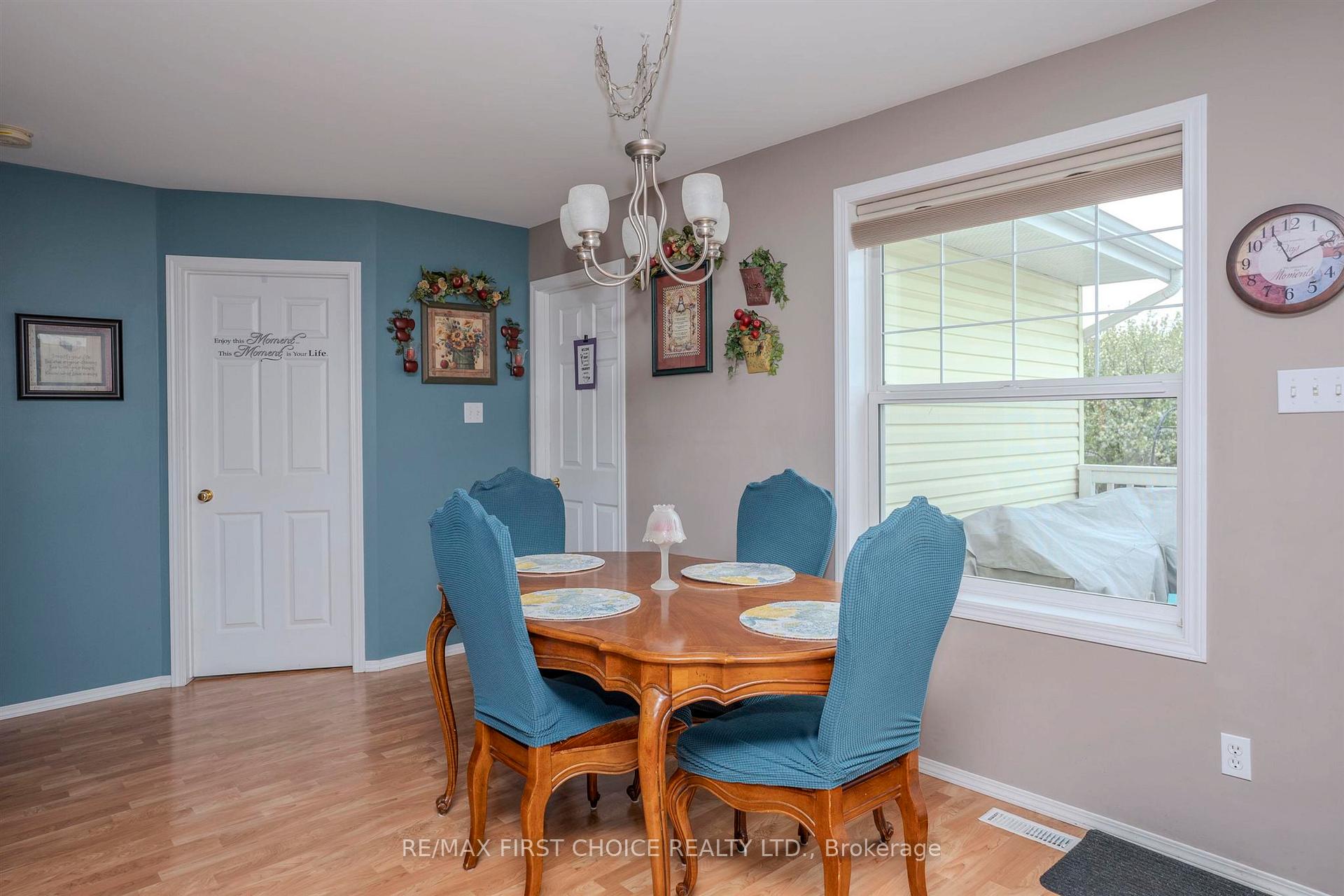 Photo 19 of 301 Caribou Crescent, Thunder Bay, Parkdale — HOMEH