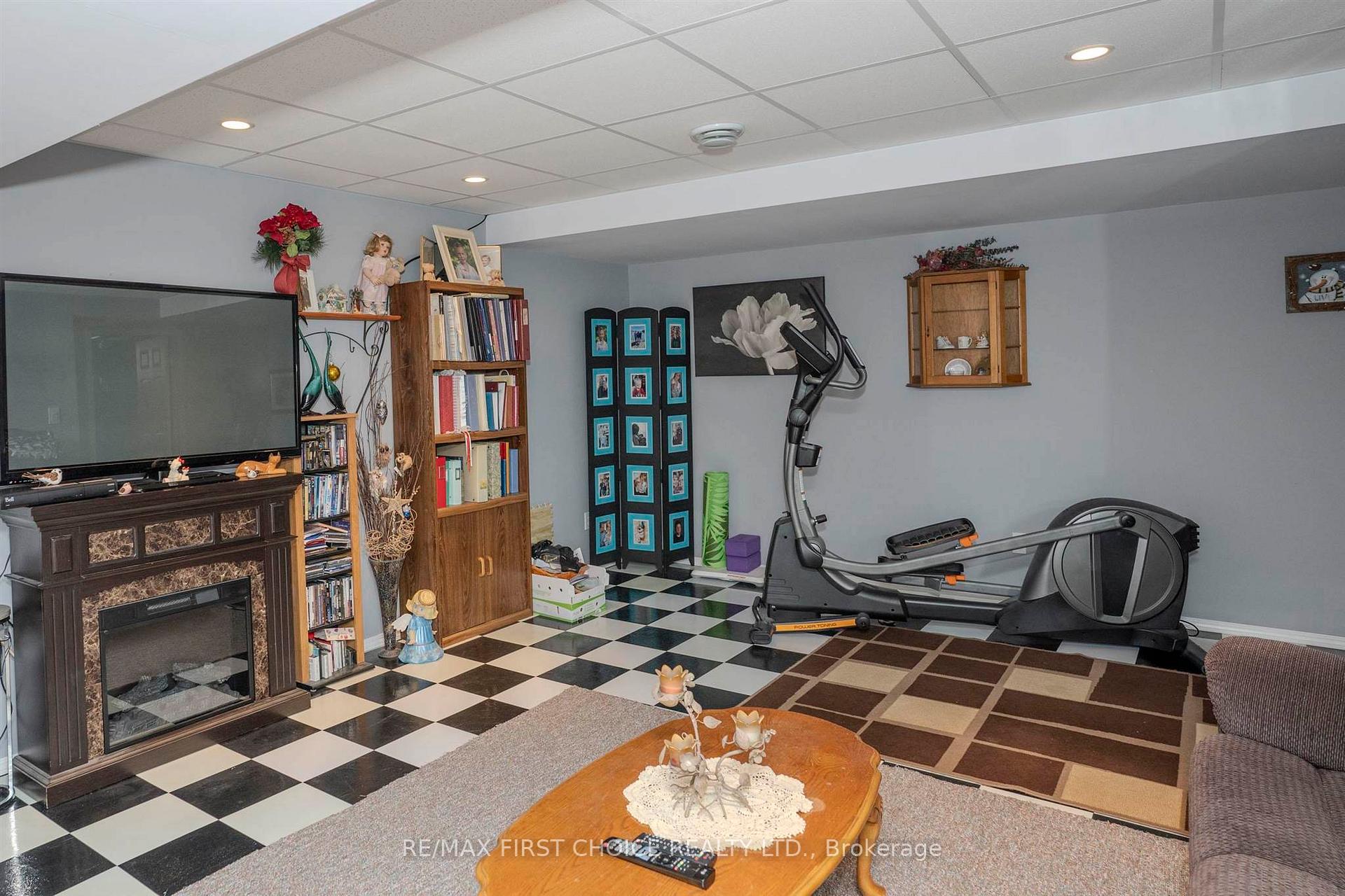 Photo 37 of 301 Caribou Crescent, Thunder Bay, Parkdale — HOMEH