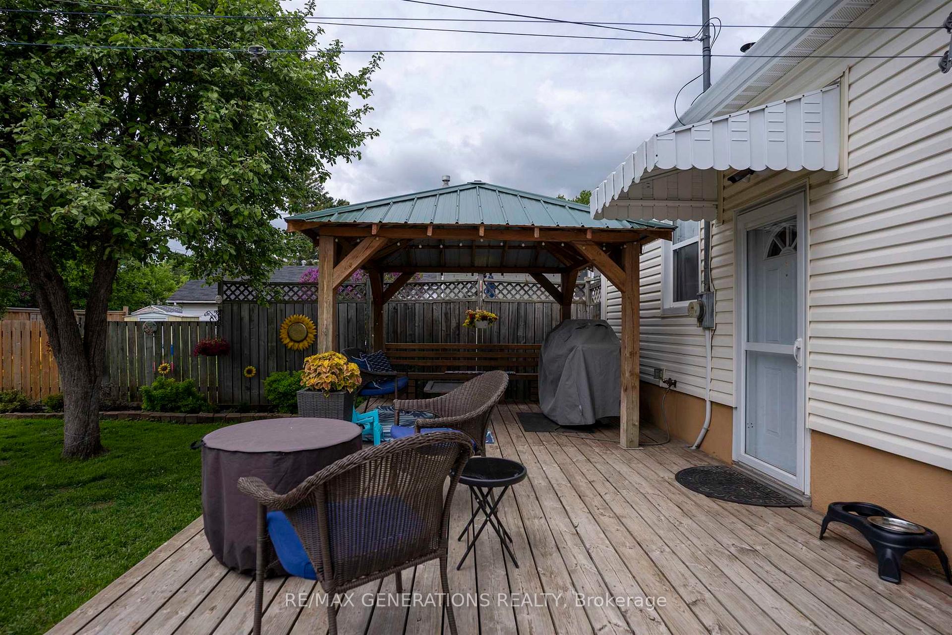 Photo 34 of 2024 Hamilton Avenue, Thunder Bay, Hyde Park — HOMEH