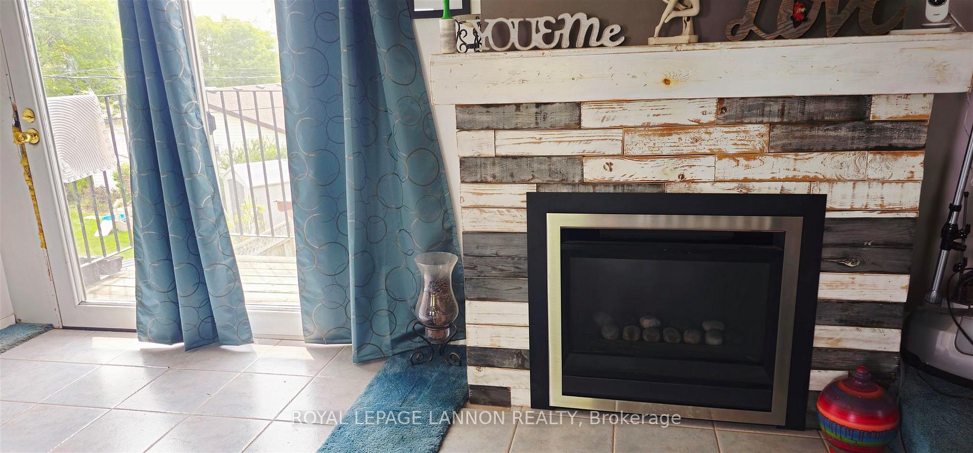 Photo 7 of 232 Francis Street W, Thunder Bay, Westfort — HOMEH