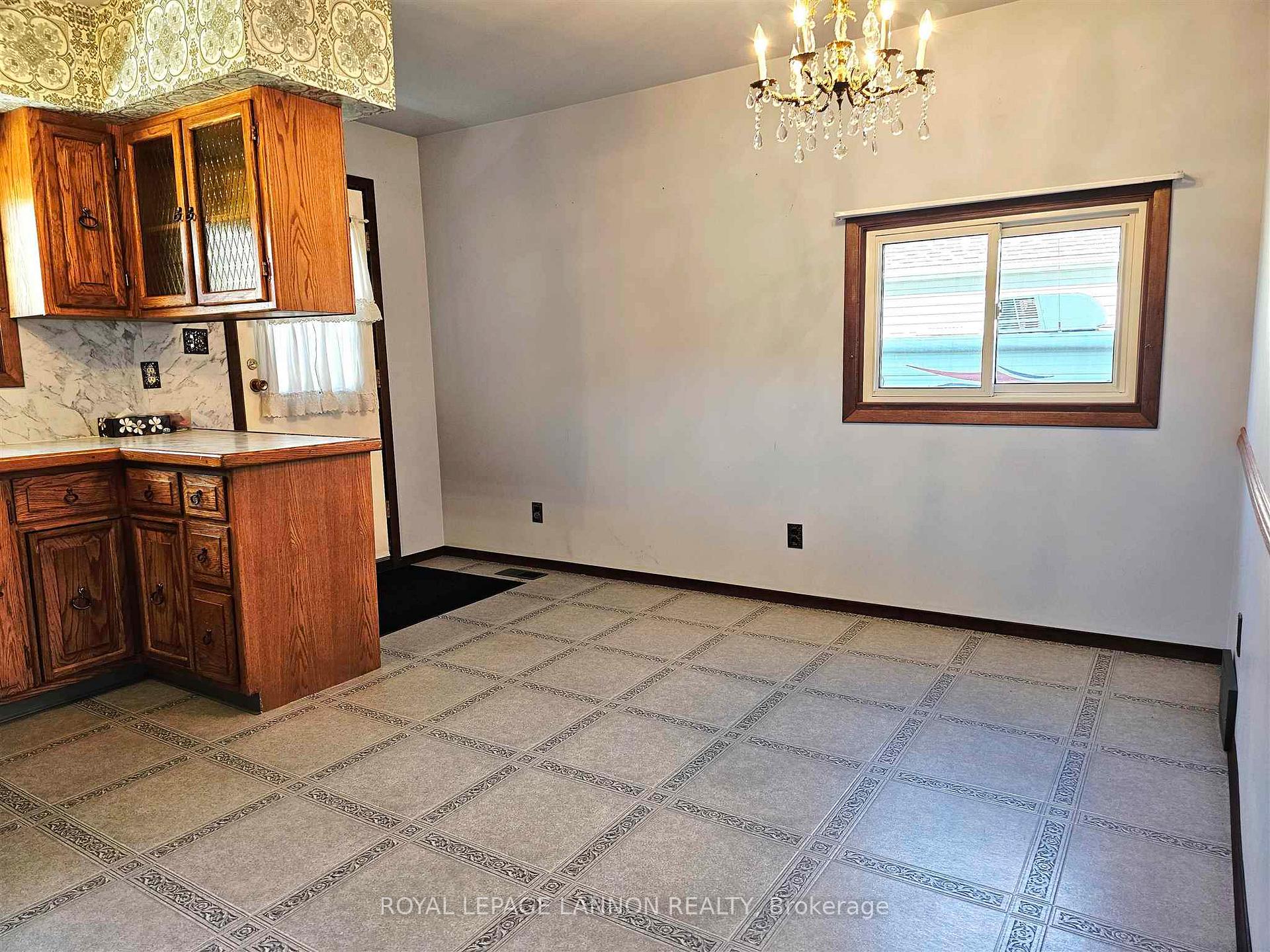 Photo 3 of 64 Mona Street, Thunder Bay, Shuniah — HOMEH