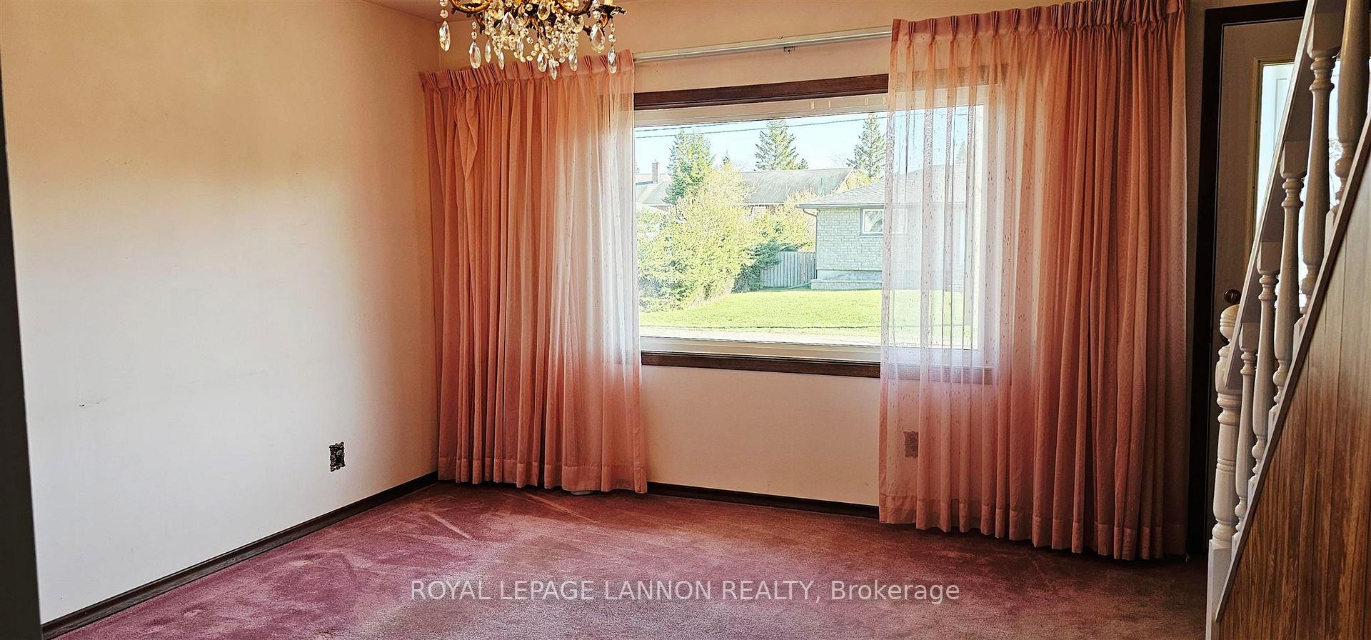 Photo 4 of 64 Mona Street, Thunder Bay, Shuniah — HOMEH