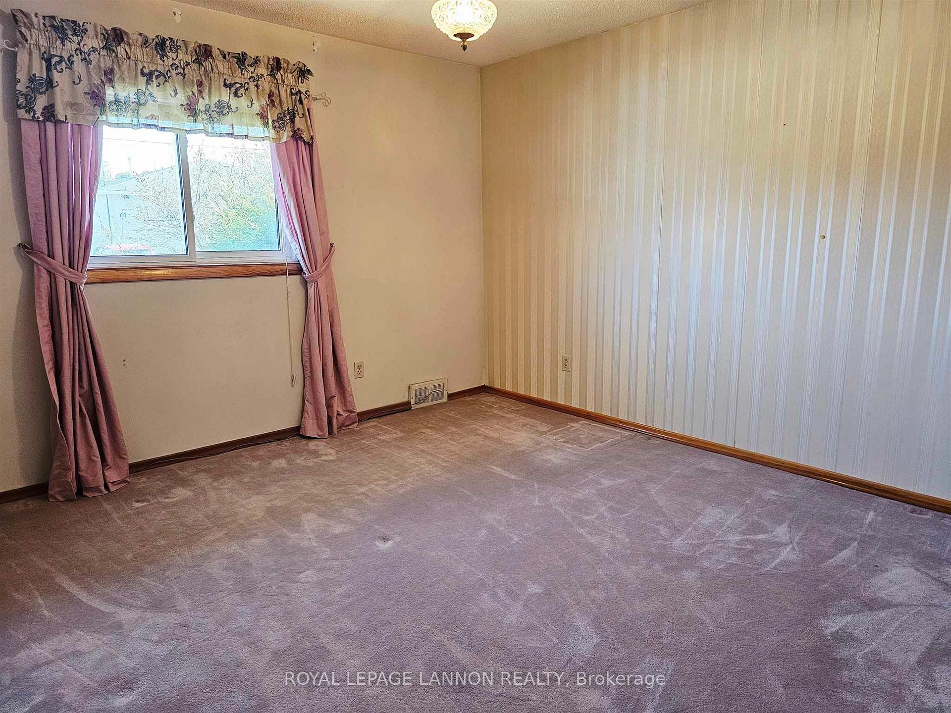Photo 6 of 64 Mona Street, Thunder Bay, Shuniah — HOMEH