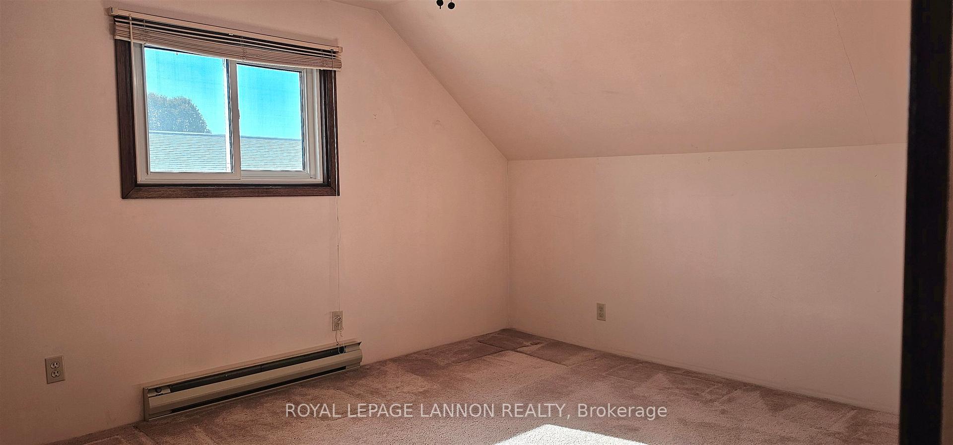 Photo 10 of 64 Mona Street, Thunder Bay, Shuniah — HOMEH