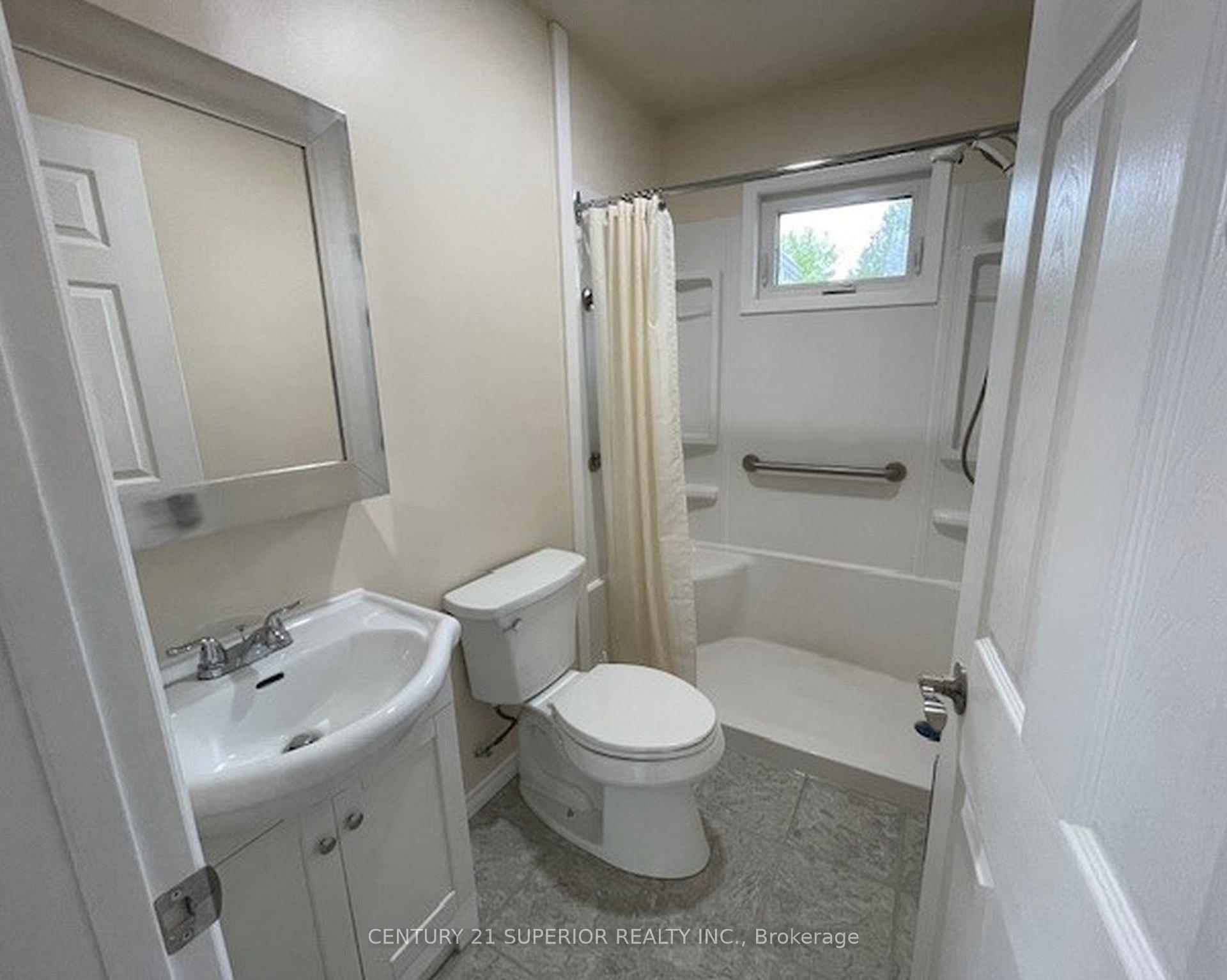 Photo 18 of 621 Dease Street, Thunder Bay, McKeller Park — HOMEH