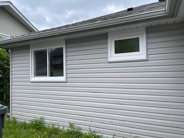 Photo 37 of 621 Dease Street, Thunder Bay, McKeller Park — HOMEH