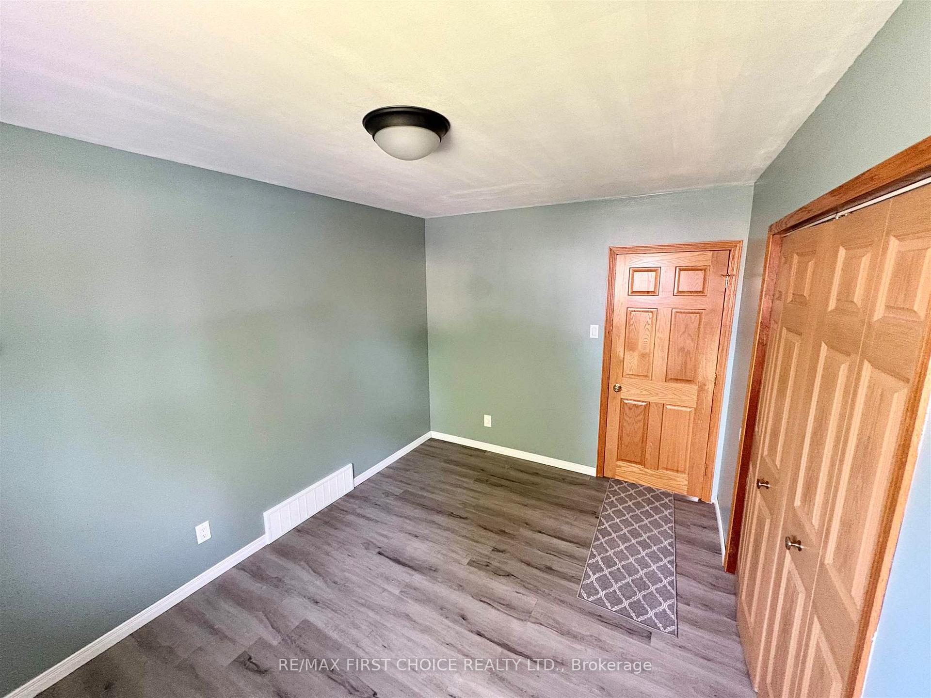Photo 21 of 150 Penfold Street N, Thunder Bay, Shuniah — HOMEH