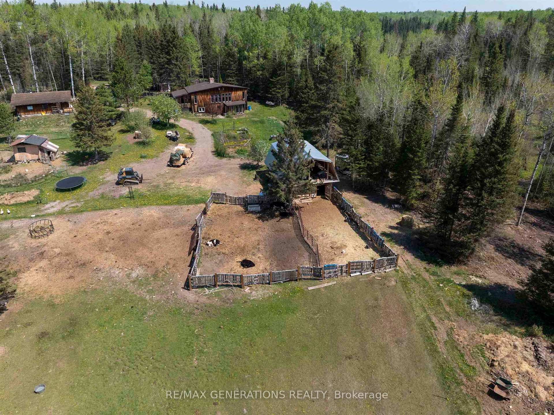 Photo 8 of 493 Niemi Road, Thunder Bay Remote Area, Ware — HOMEH
