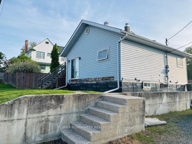 Photo 29 of 112 Seventh Ave S, Kenora, Central — HOMEH