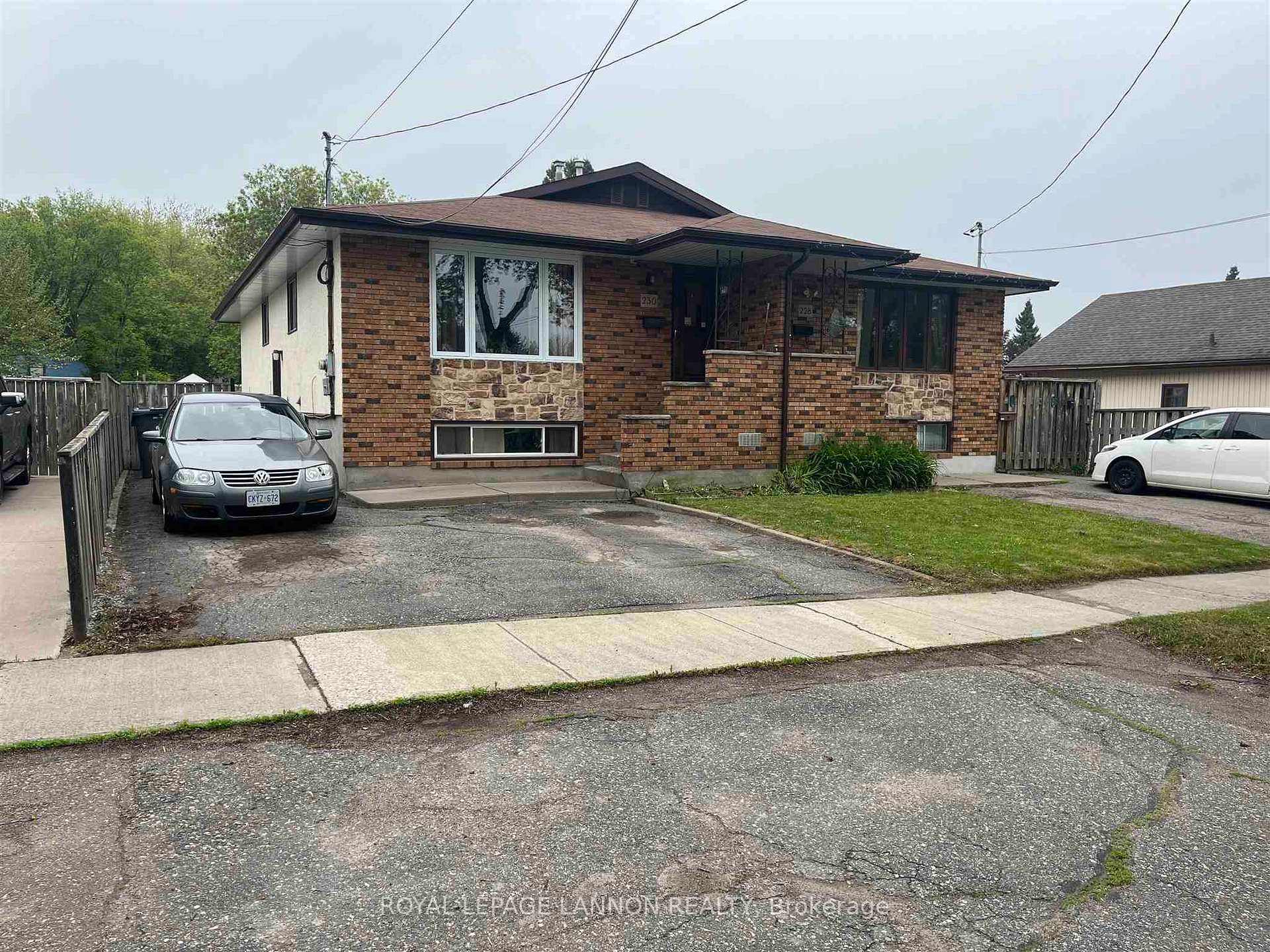 Photo 2 of 230 Munro Street, Thunder Bay, Court / Cumberland — HOMEH