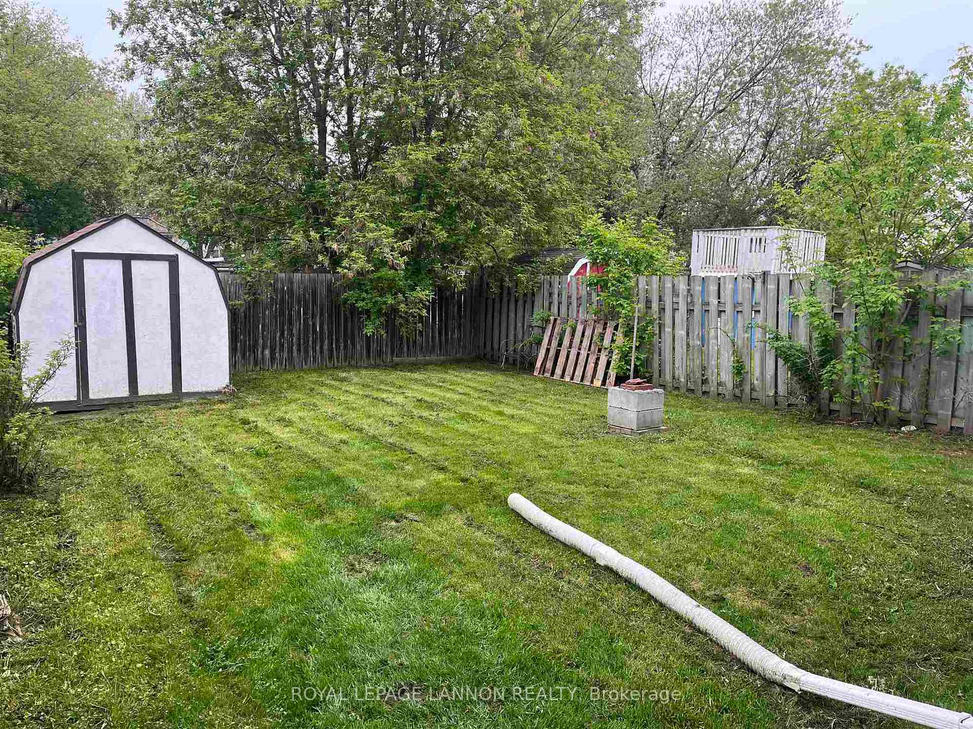Photo 6 of 230 Munro Street, Thunder Bay, Court / Cumberland — HOMEH