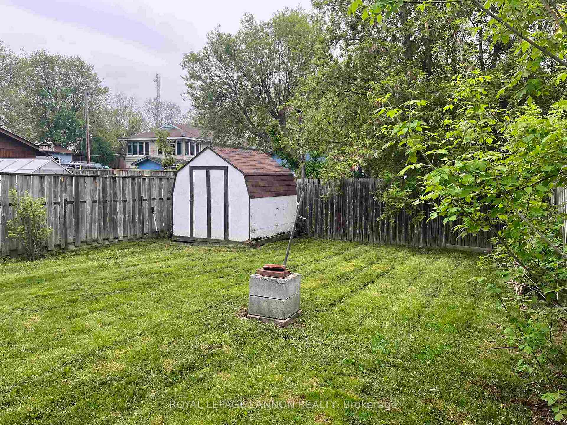 Photo 7 of 230 Munro Street, Thunder Bay, Court / Cumberland — HOMEH