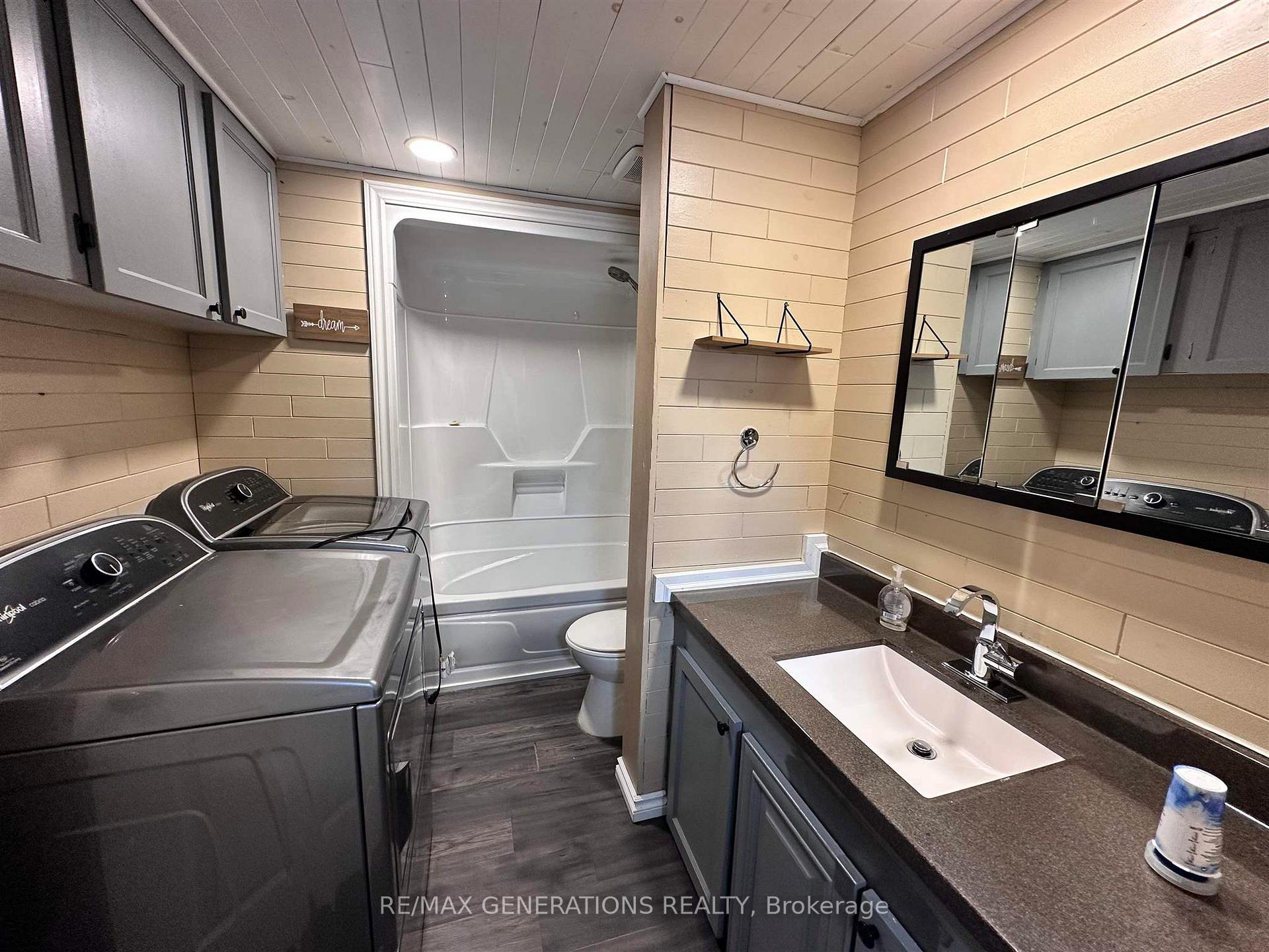 Photo 16 of 64 Taylor Drive, Thunder Bay, Rosslyn Road — HOMEH
