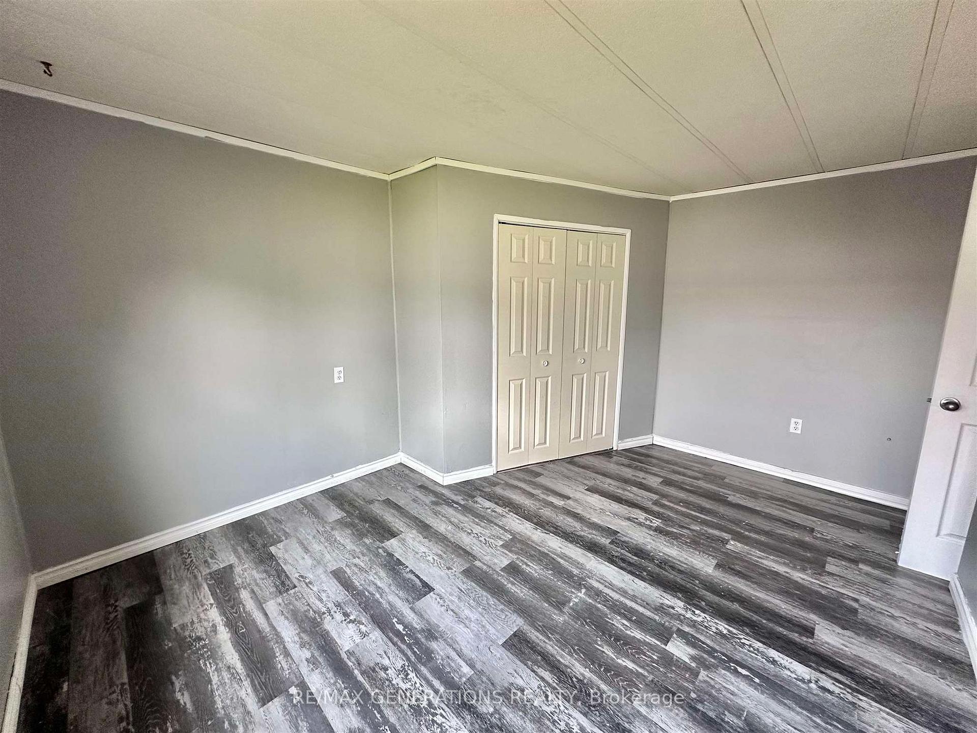 Photo 19 of 64 Taylor Drive, Thunder Bay, Rosslyn Road — HOMEH